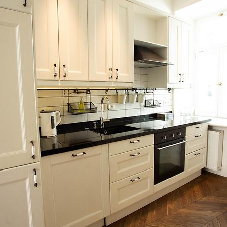 City Center - Golden Apartments - Dobr11A Warsaw Ngoại thất bức ảnh