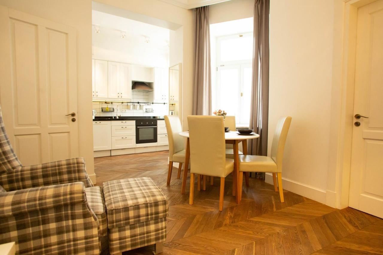City Center - Golden Apartments - Dobr11A Warsaw Ngoại thất bức ảnh